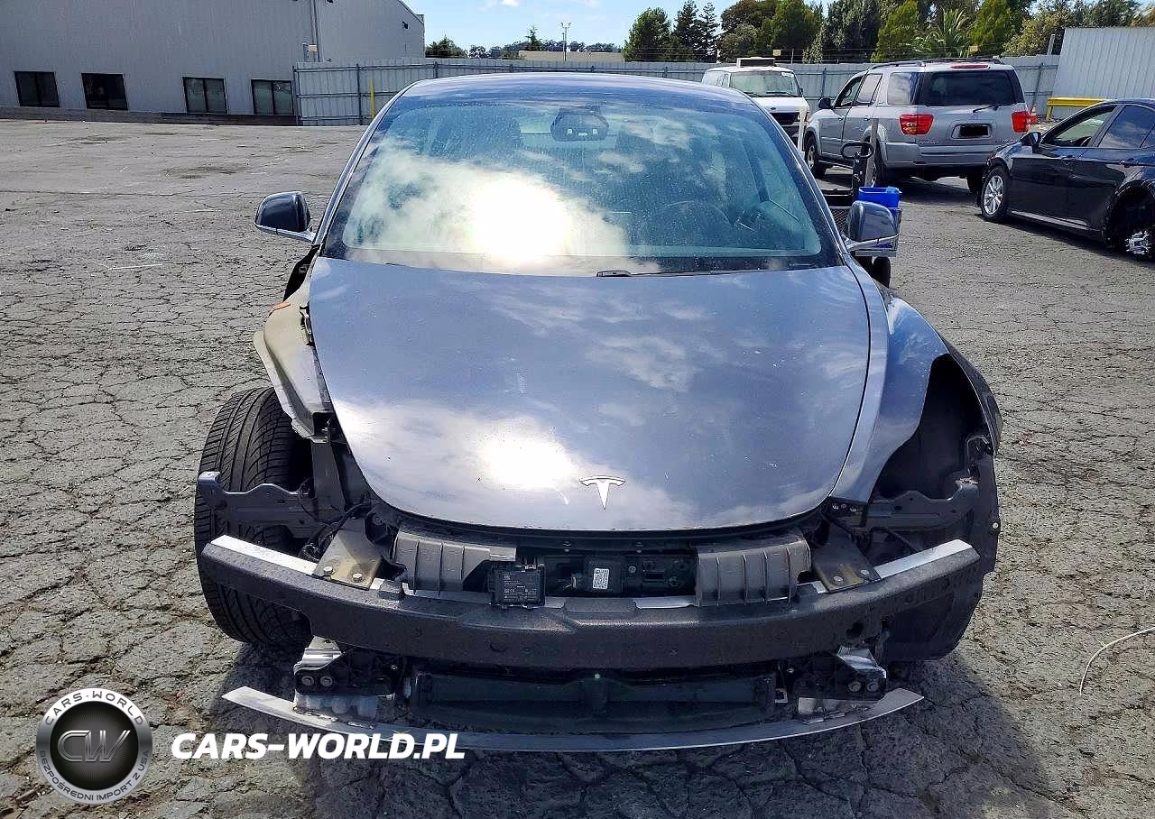 2019 Tesla Model 3 VIN:5YJ3E1EA0KF325502 - 5