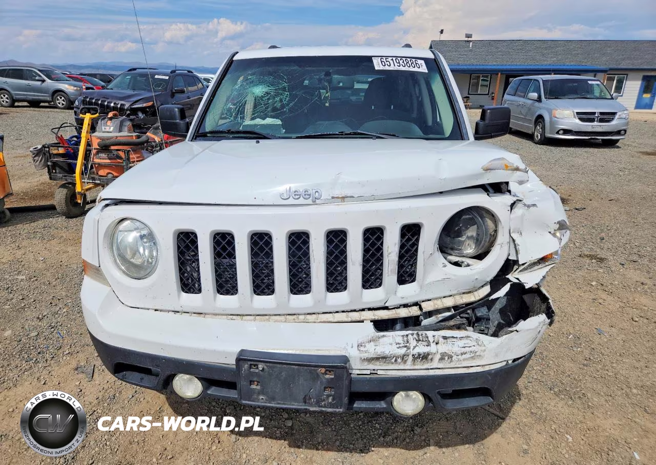 2016 Jeep Patriot Latitude VIN:1C4NJRFB3GD630906 - 5