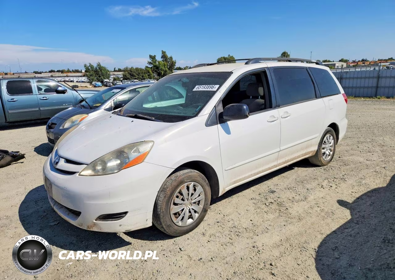 2008 Toyota Sienna Le 8-Passenger