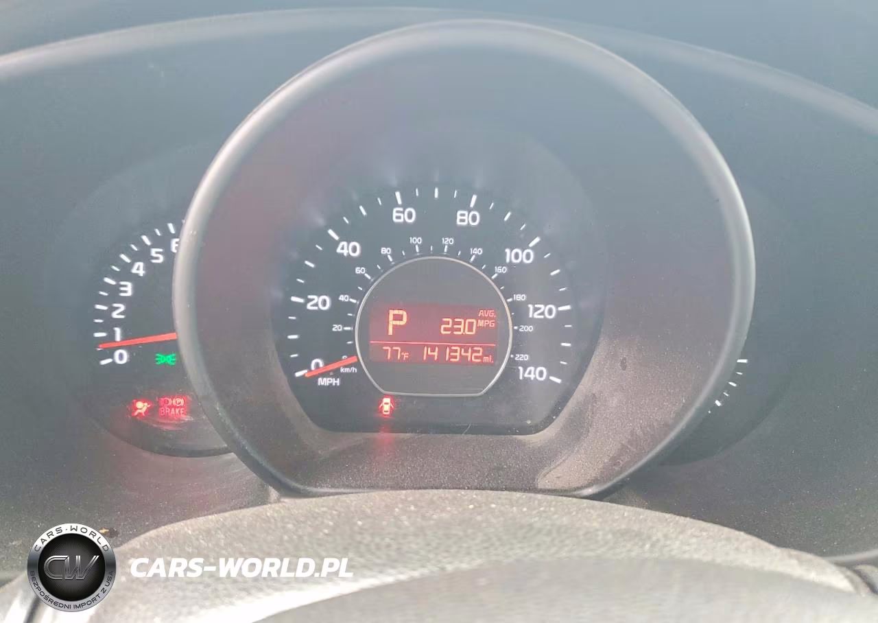 2018 Kia Soul + VIN:KNDJP3A58J7553256 - 9