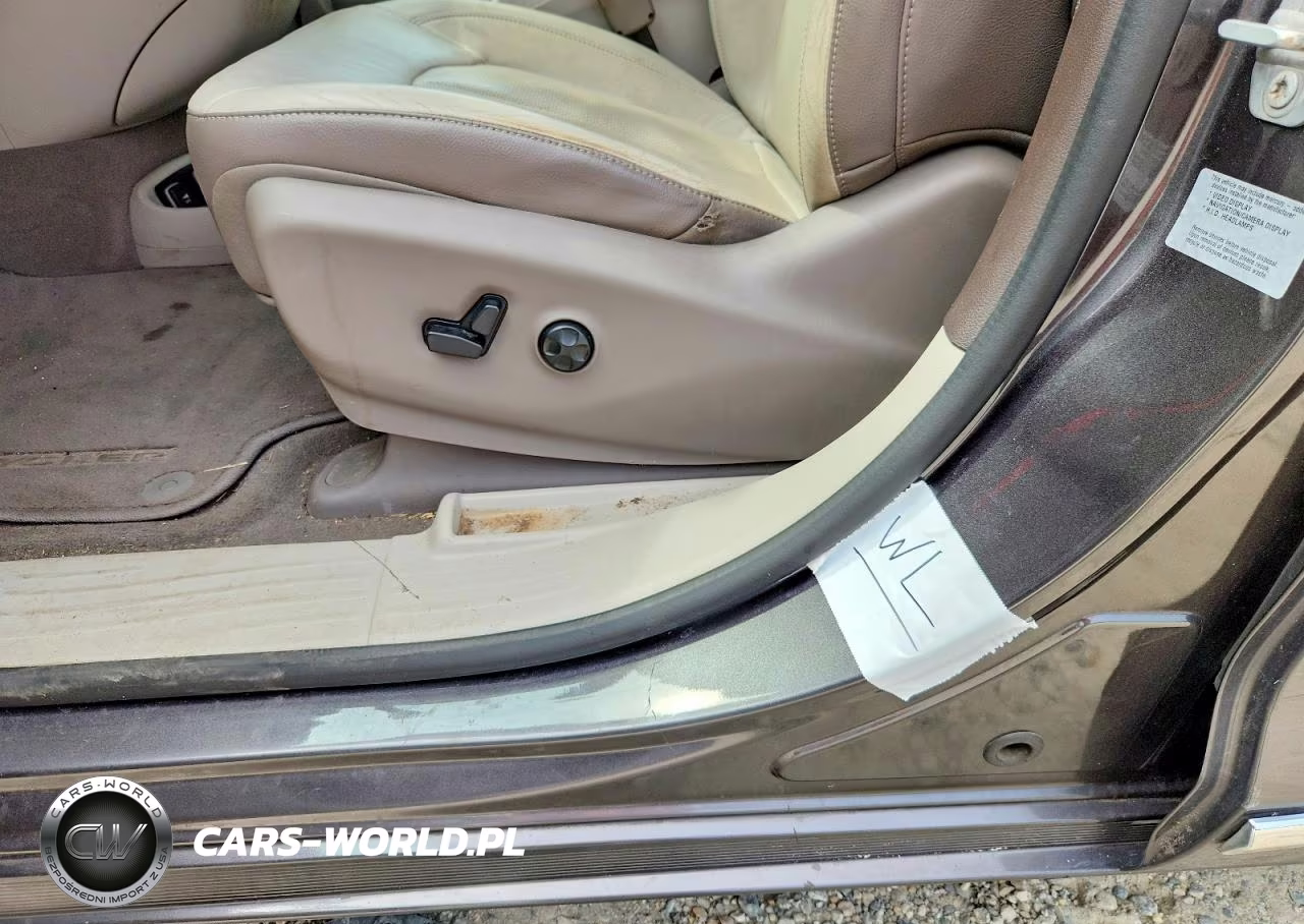 2017 Chrysler Pacifica Touring L Plus VIN:2C4RC1EG5HR757326 - 13