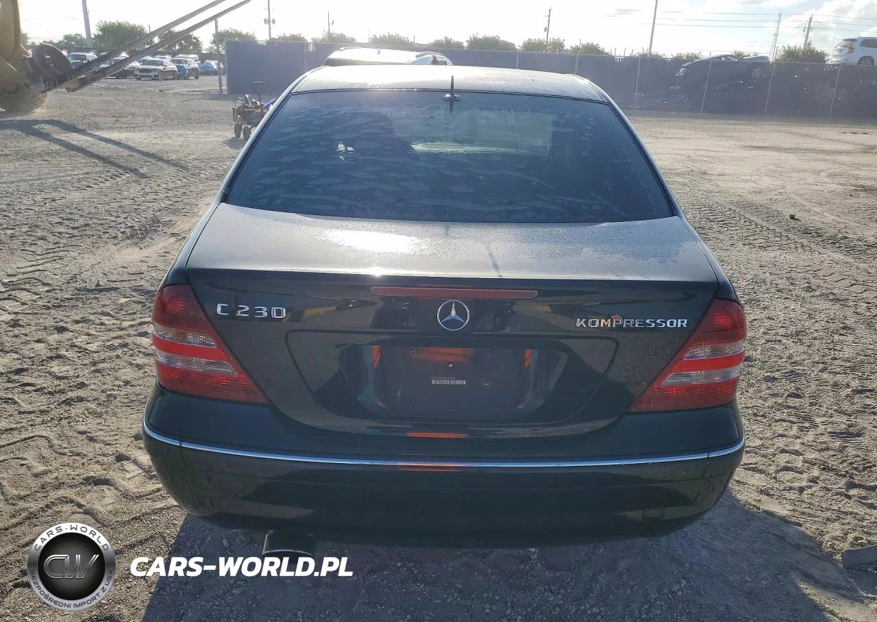 2005 Mercedes-Benz C 230K Sport Sedan VIN:WDBRF40J05F654828 - 6