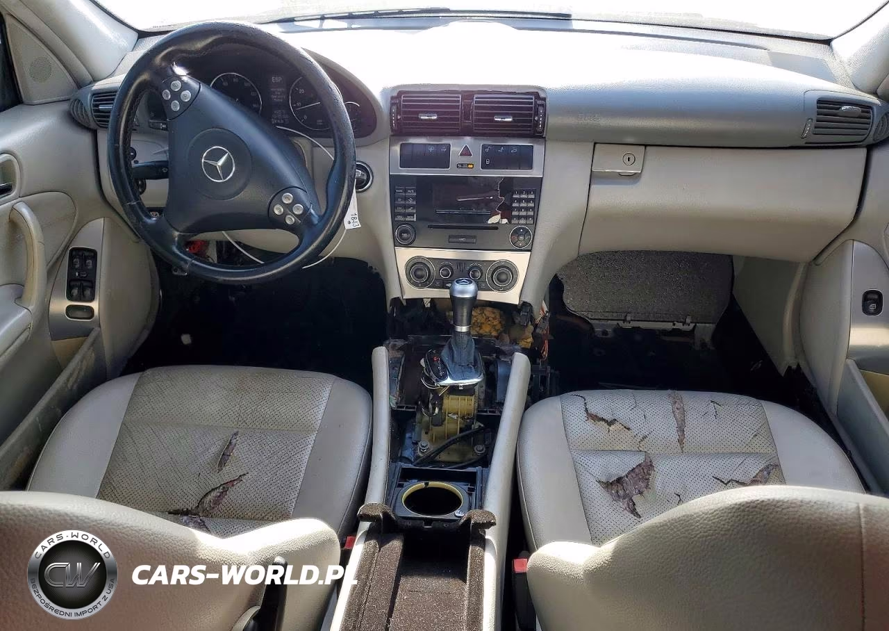 2005 Mercedes-Benz C 230K Sport Sedan VIN:WDBRF40J05F654828 - 8