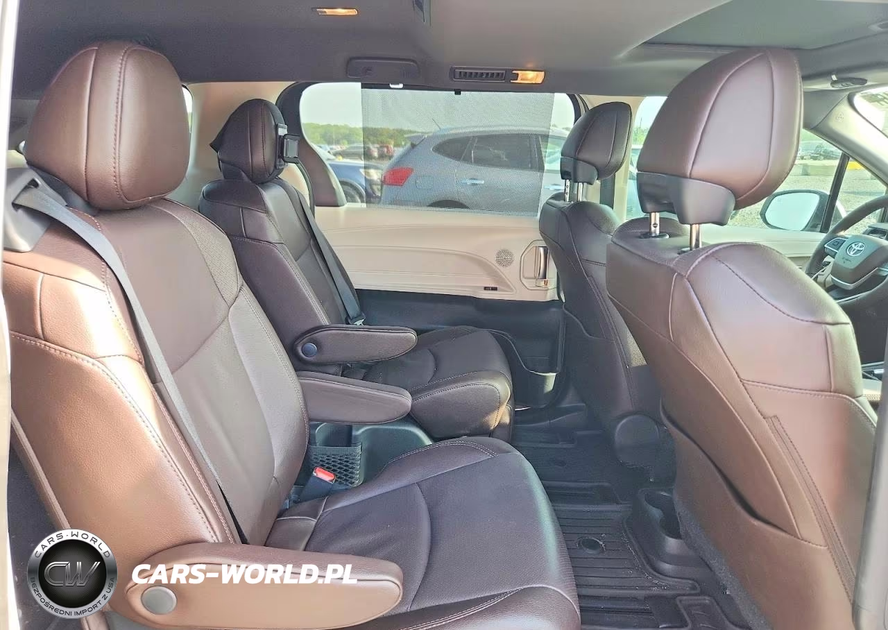 2024 Toyota Sienna Platinum 7-Passenger VIN:5TDESKFC2RS138565 - 11