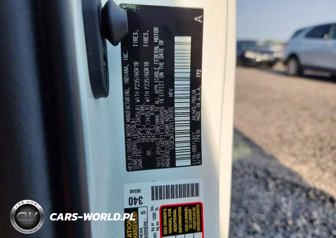 2024 Toyota Sienna Platinum 7-Passenger VIN:5TDESKFC2RS138565 - 13