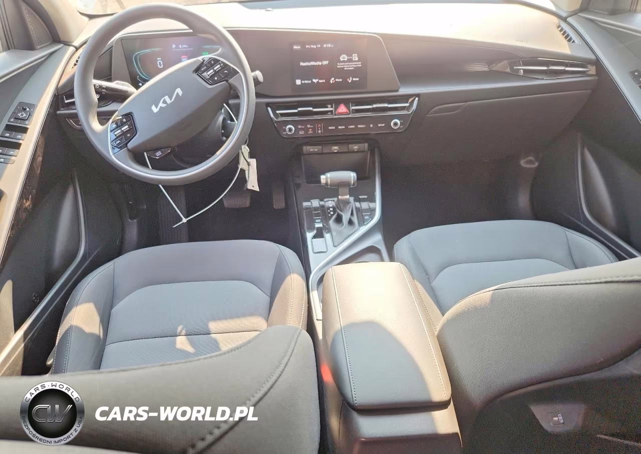 2026 Kia Niro Lx VIN:KNDCP3LE4T5331219 - 8