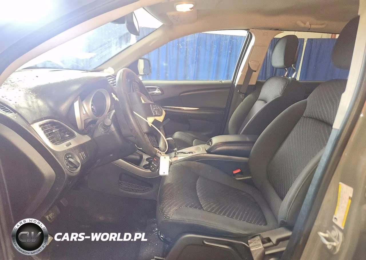 2019 Dodge Journey Se VIN:3C4PDCAB5KT867923 - 7