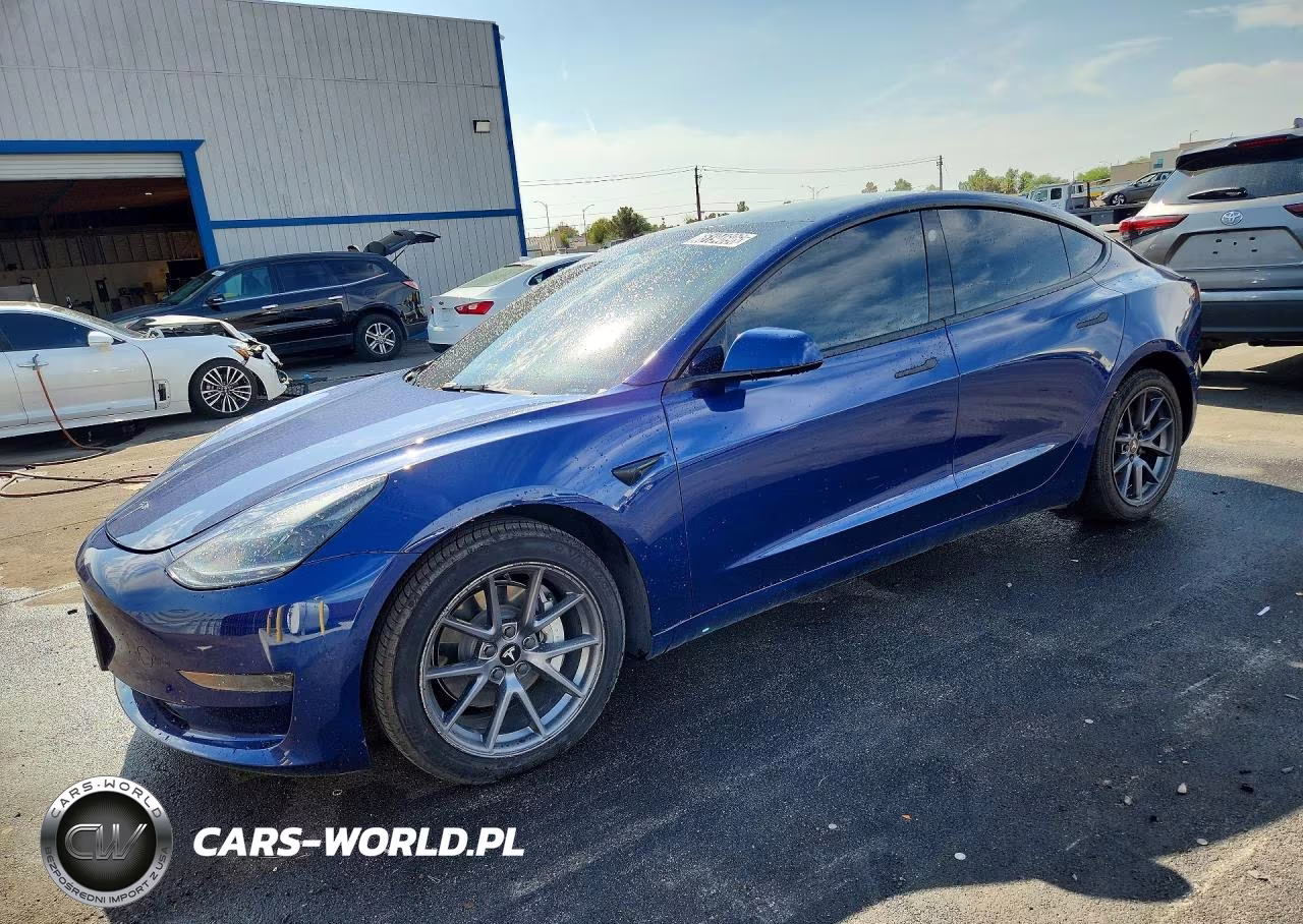 2022 Tesla Model 3 – zdjęcie 1 z 12