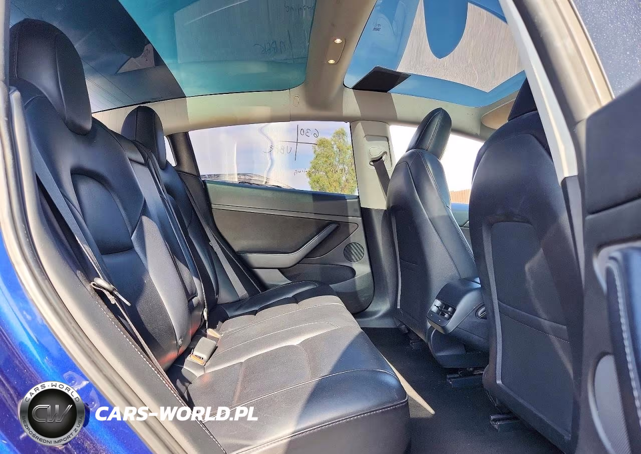 2022 Tesla Model 3 VIN:5YJ3E1EA9NF370457 - 10