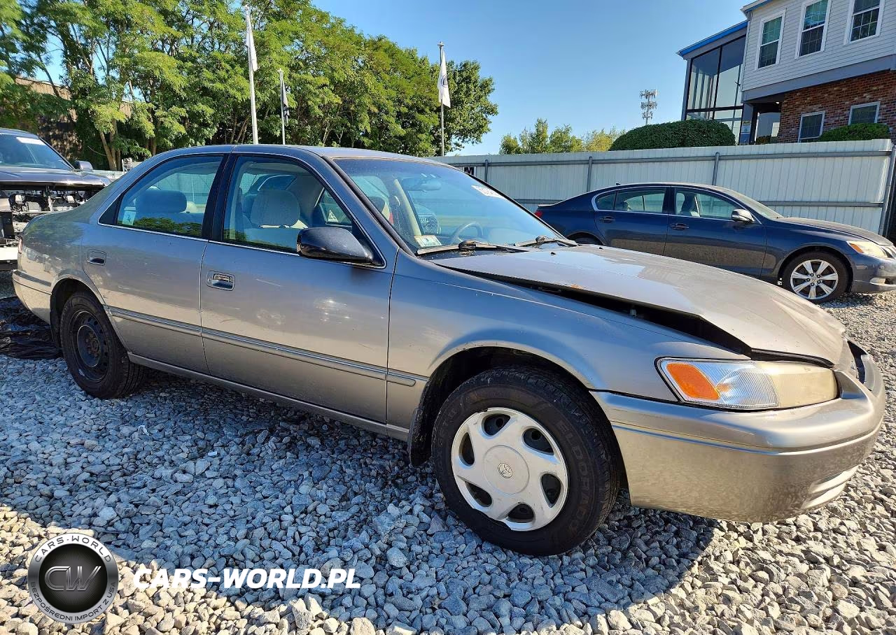 1998 Toyota Camry Le V6 VIN:4T1BF22K4WU074360 - 4