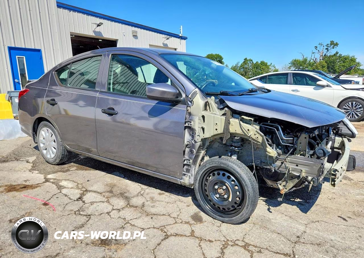 2019 Nissan Versa S Plus VIN:3N1CN7AP0KL870231 - 4