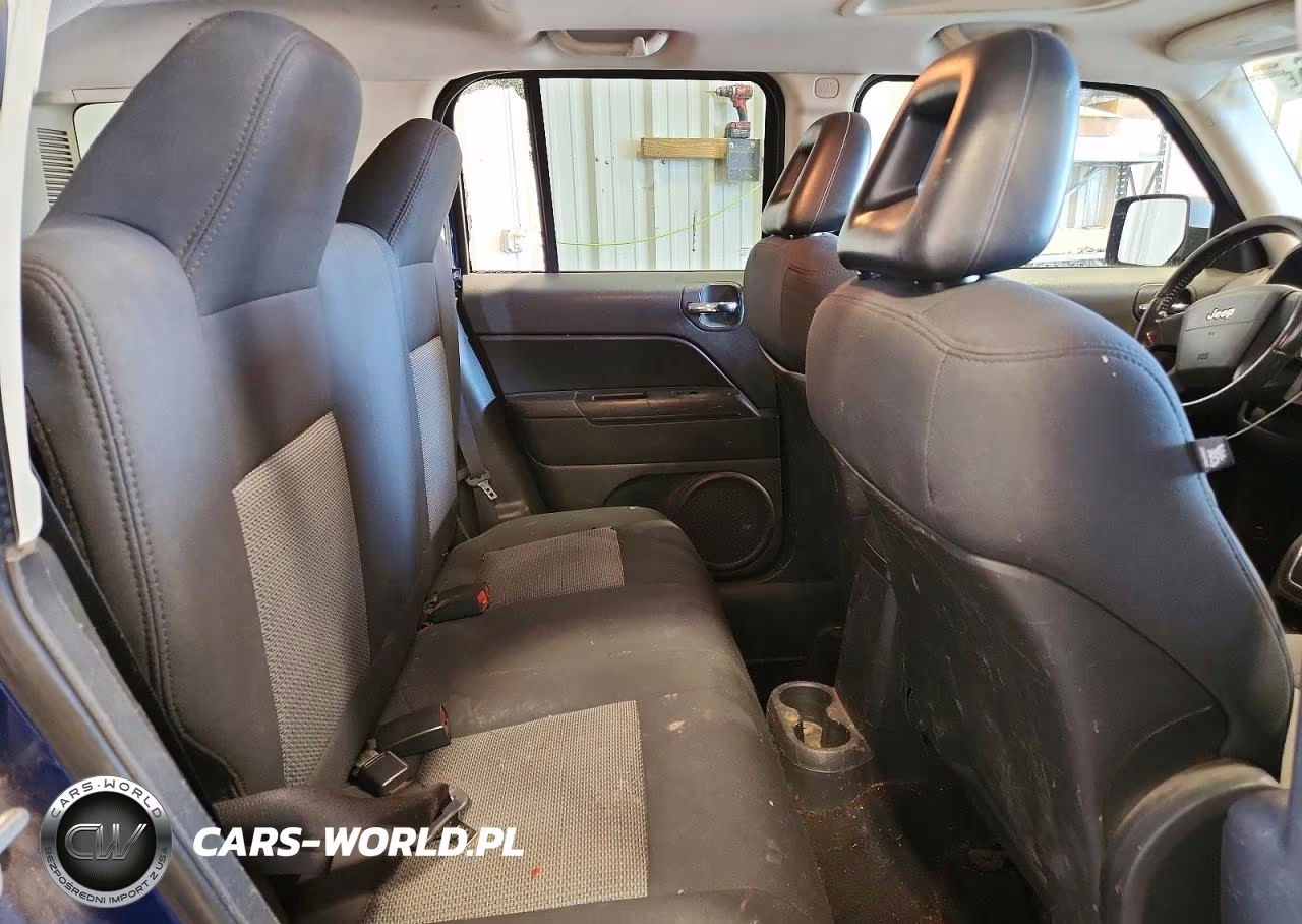 2009 Jeep Patriot Sport VIN:1J4FT28B39D155001 - 10