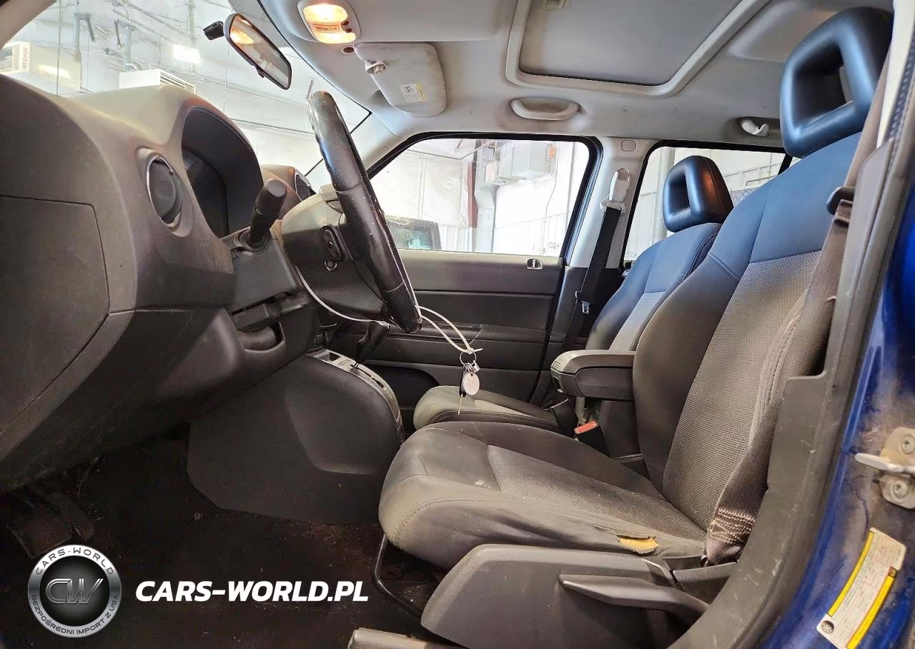 2009 Jeep Patriot Sport VIN:1J4FT28B39D155001 - 7