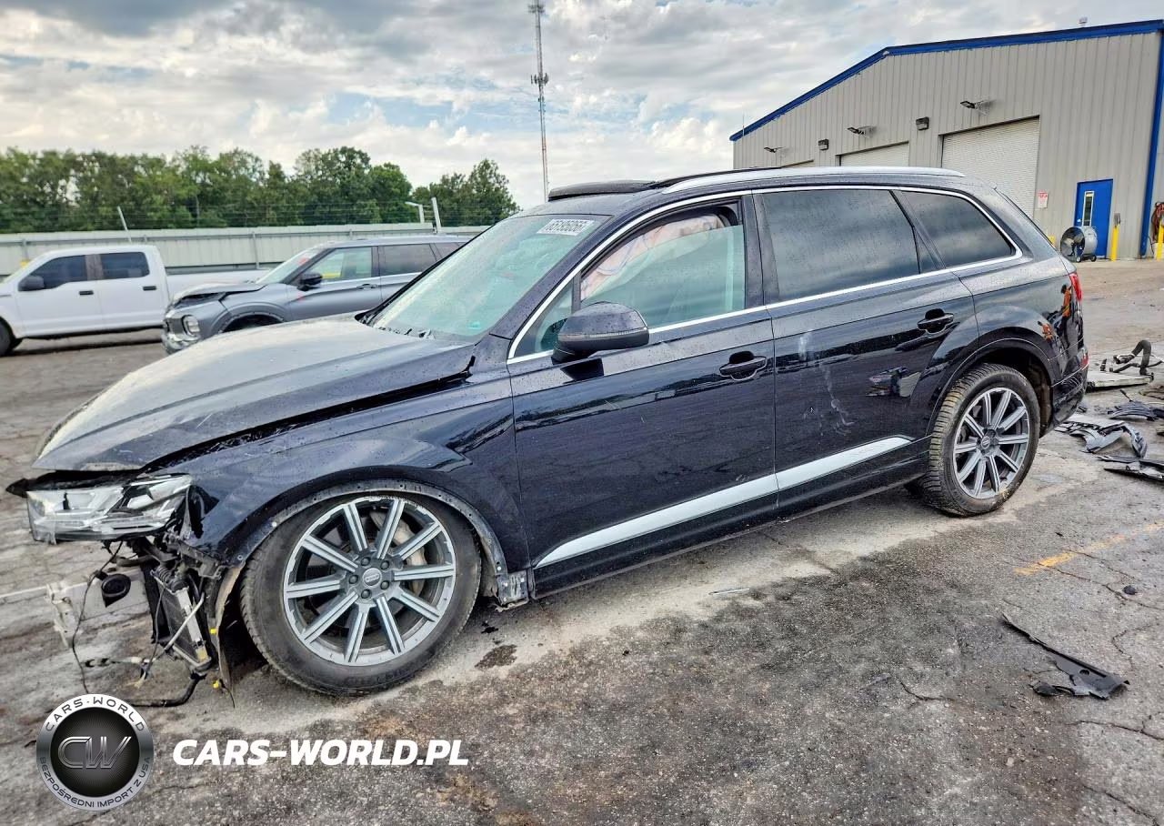 2017 Audi Q7 Prestige VIN:WA1VAAF74HD003740 - 1