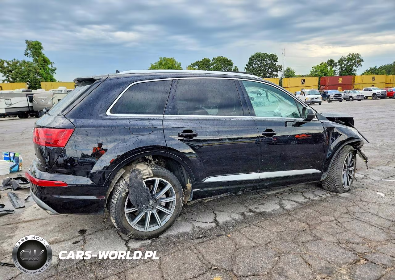 2017 Audi Q7 Prestige VIN:WA1VAAF74HD003740 - 3
