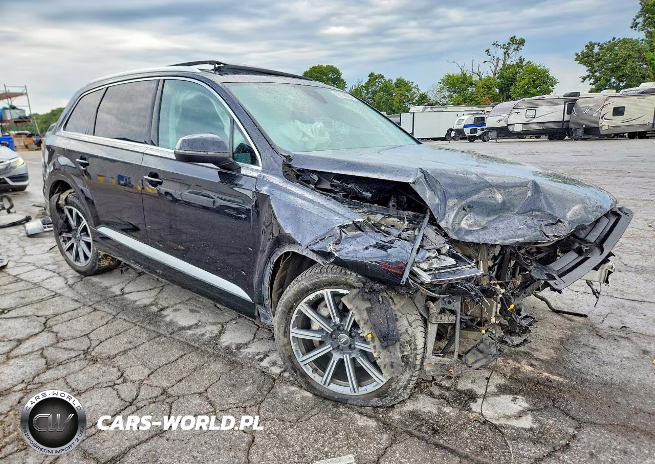 2017 Audi Q7 Prestige VIN:WA1VAAF74HD003740 - 4