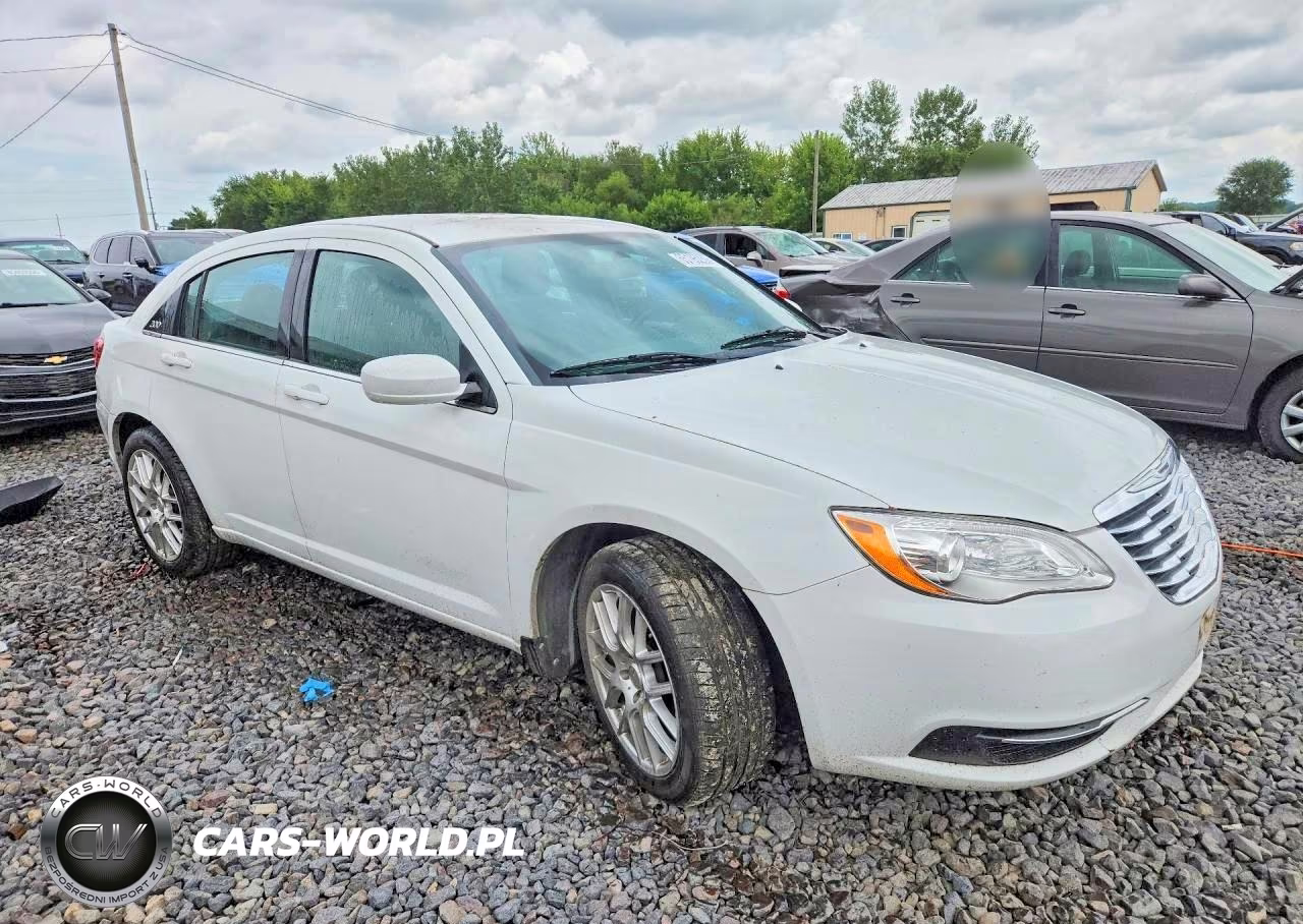 2013 Chrysler 200 Touring VIN:1C3CCBBB7DN577801 - 4