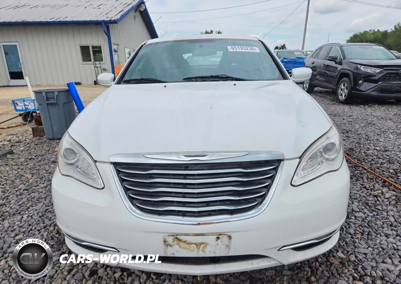2013 Chrysler 200 Touring VIN:1C3CCBBB7DN577801 - 5