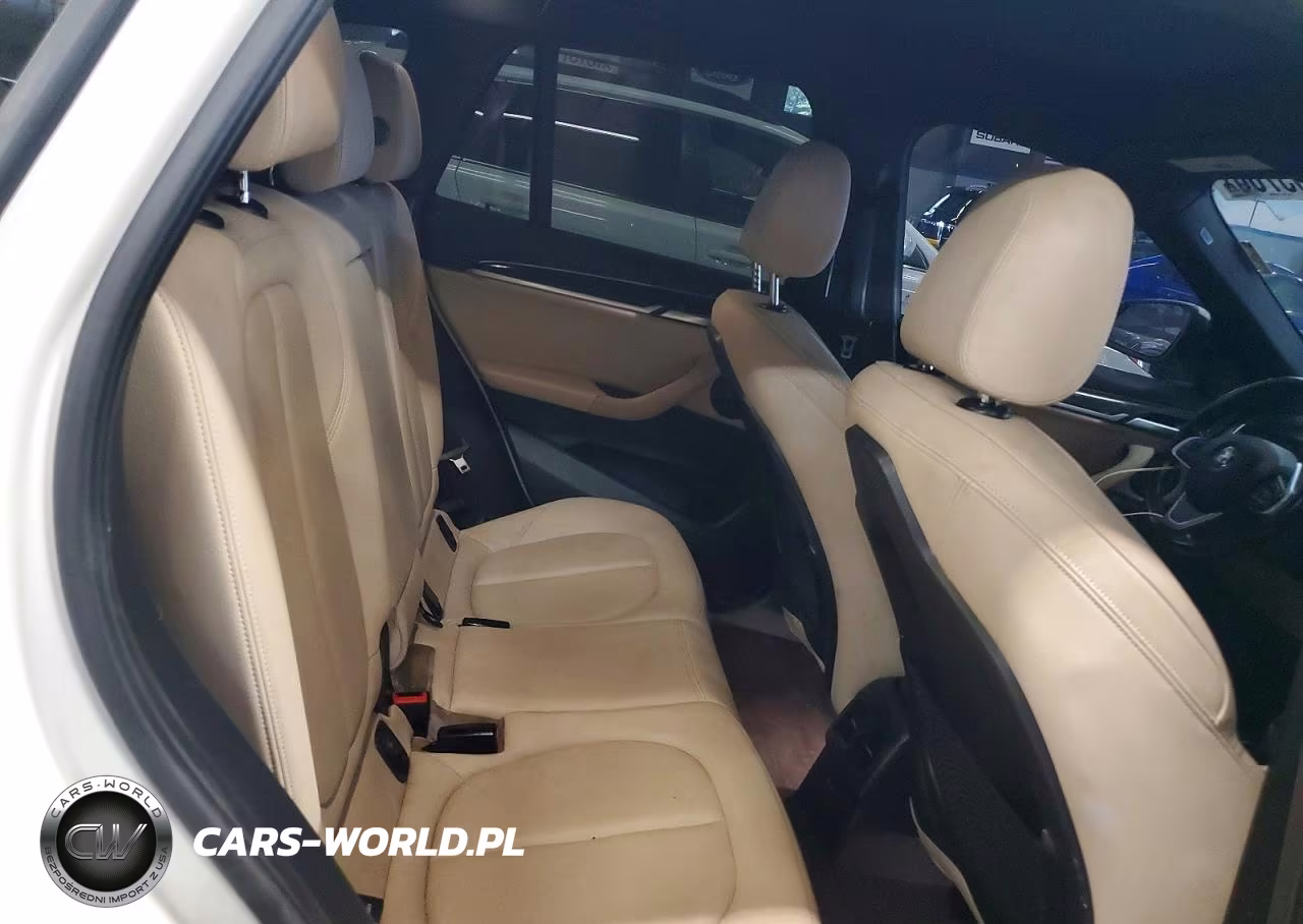 2018 BMW X1 Sdrive28I VIN:WBXHU7C37J5L09073 - 11