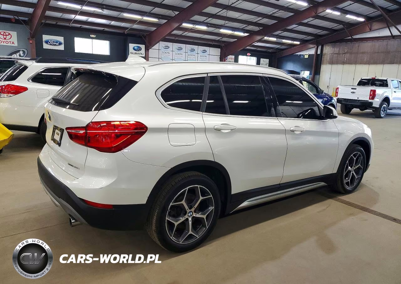 2018 BMW X1 Sdrive28I VIN:WBXHU7C37J5L09073 - 3