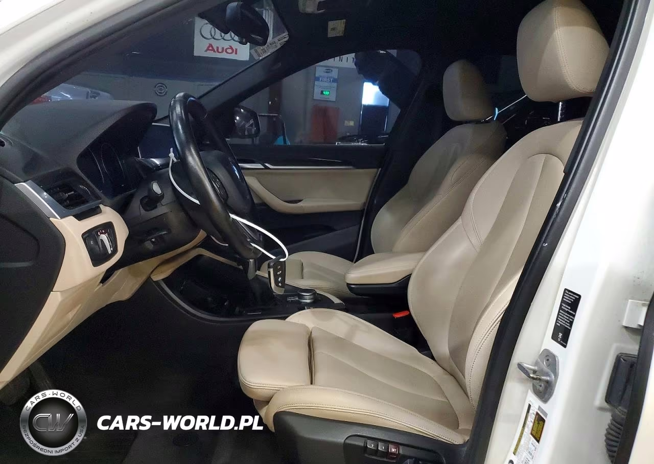 2018 BMW X1 Sdrive28I VIN:WBXHU7C37J5L09073 - 7