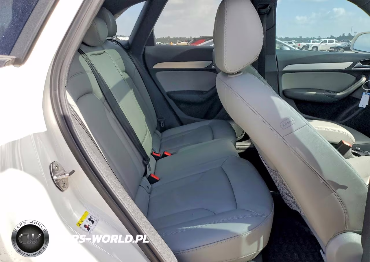 2018 Audi Q3 Premium VIN:WA1BCCFS0JR030973 - 11