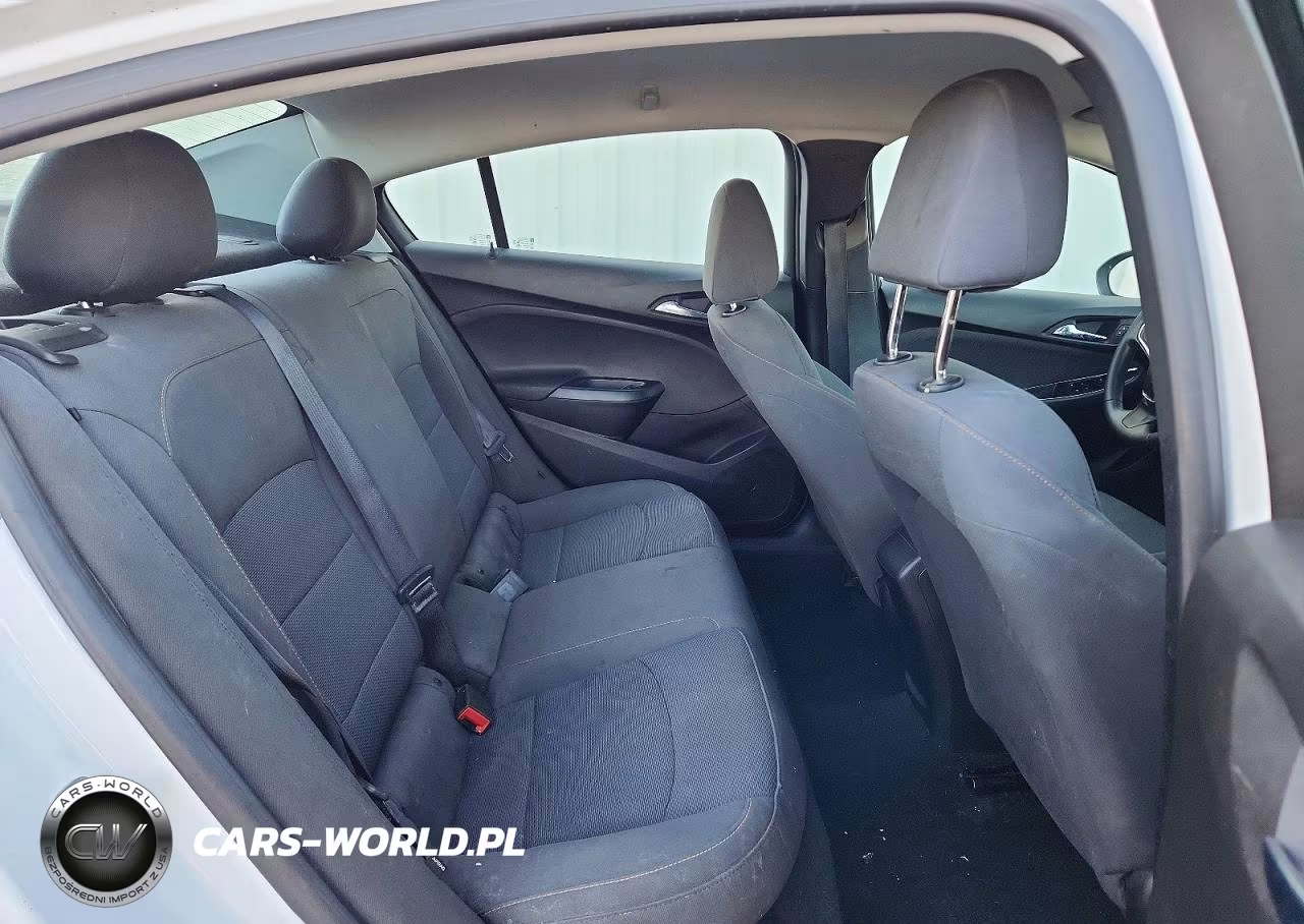 2019 Chevrolet Cruze VIN:1G1BJ5SM5K7104098 - 10