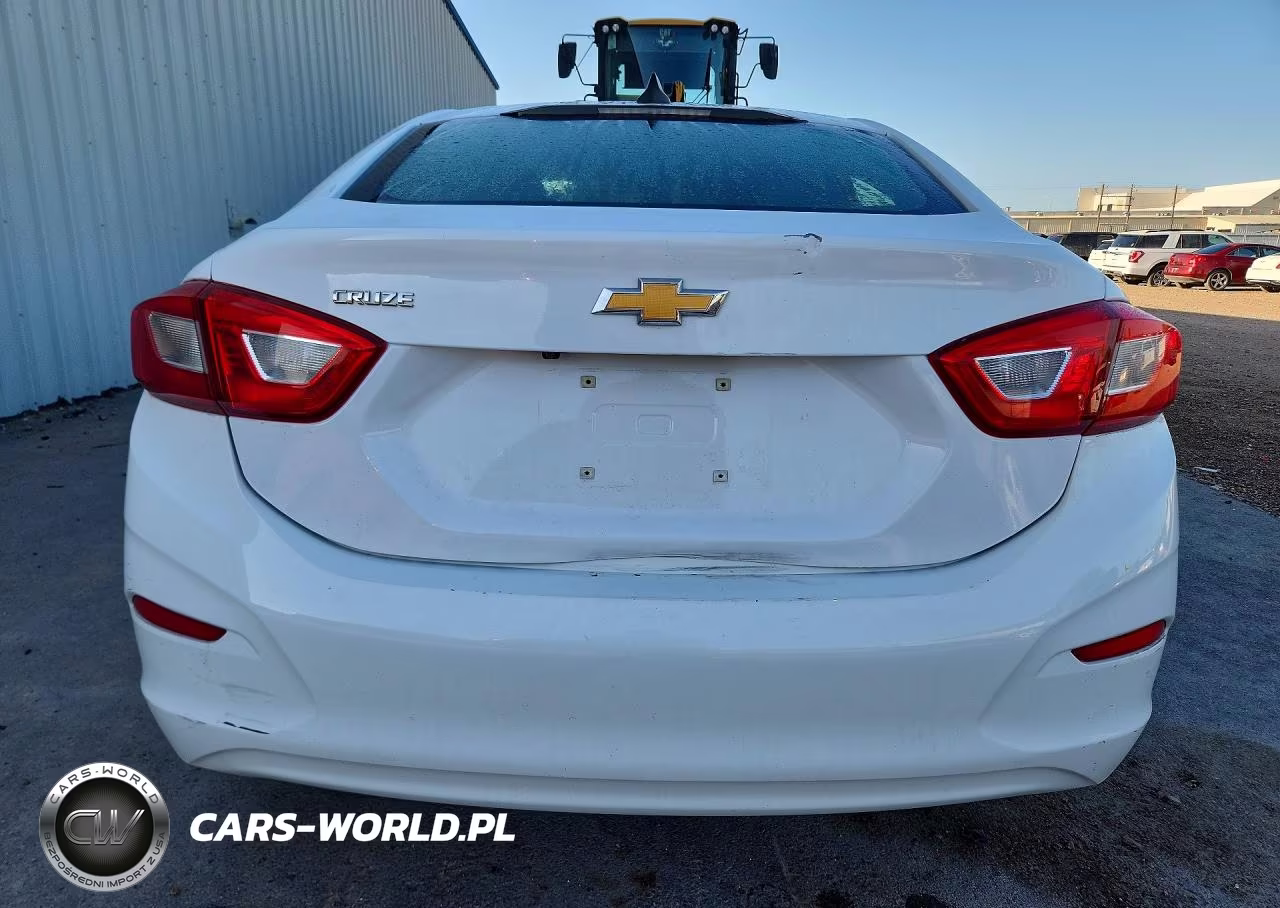 2019 Chevrolet Cruze VIN:1G1BJ5SM5K7104098 - 6