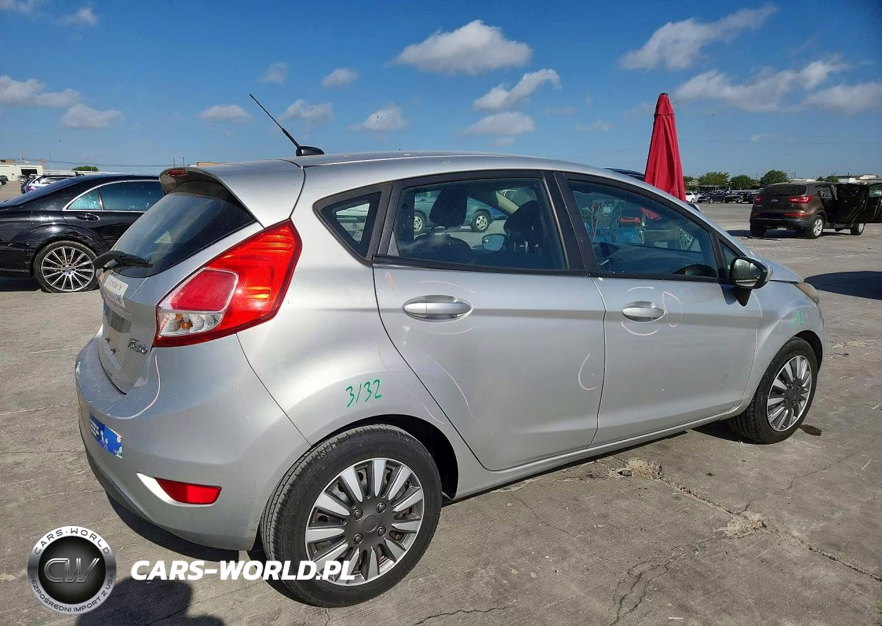 2016 Ford Fiesta S VIN:3FADP4TJ4GM172036 - 3
