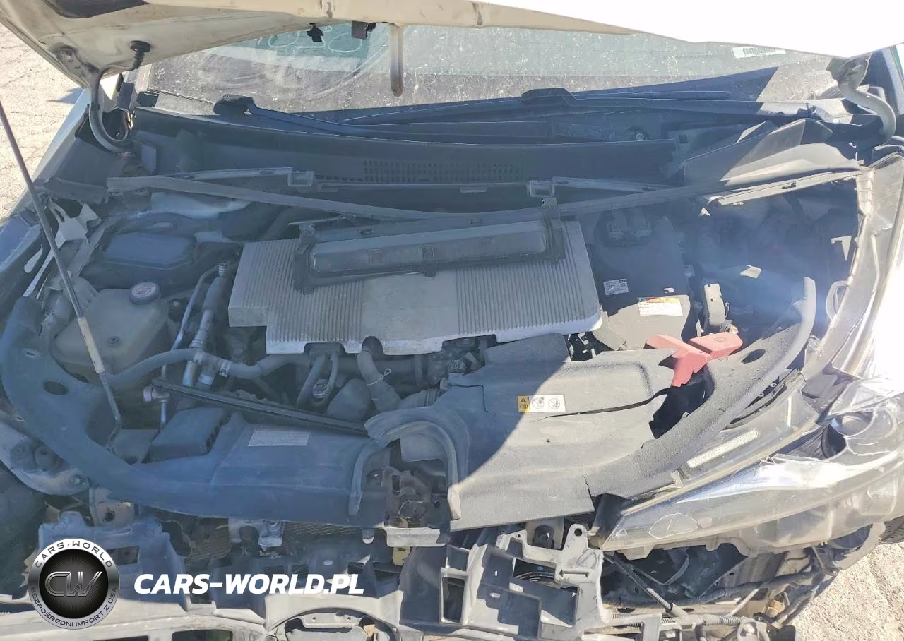 2020 Toyota Prius Limited VIN:JTDKARFU4L3111030 - 11