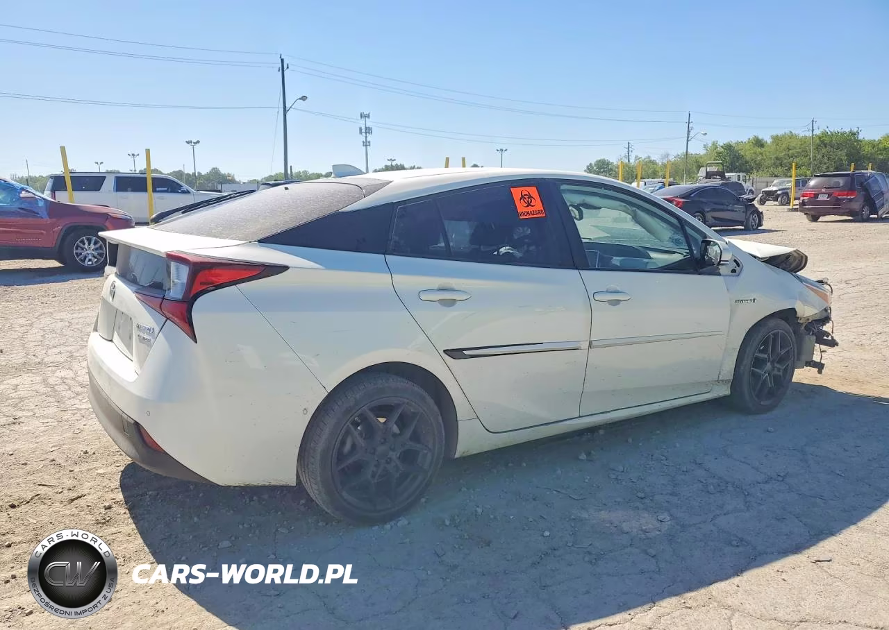 2020 Toyota Prius Limited VIN:JTDKARFU4L3111030 - 3