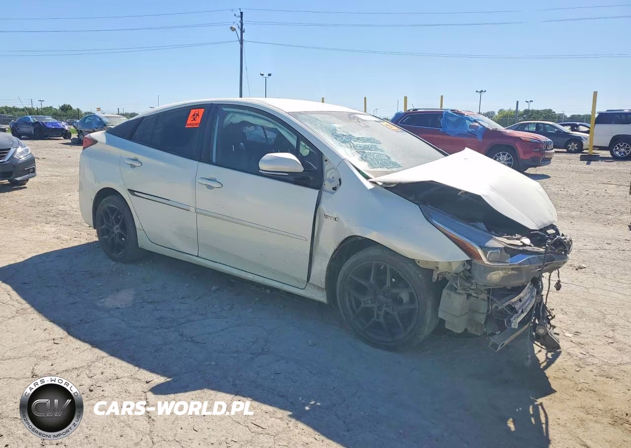 2020 Toyota Prius Limited VIN:JTDKARFU4L3111030 - 4