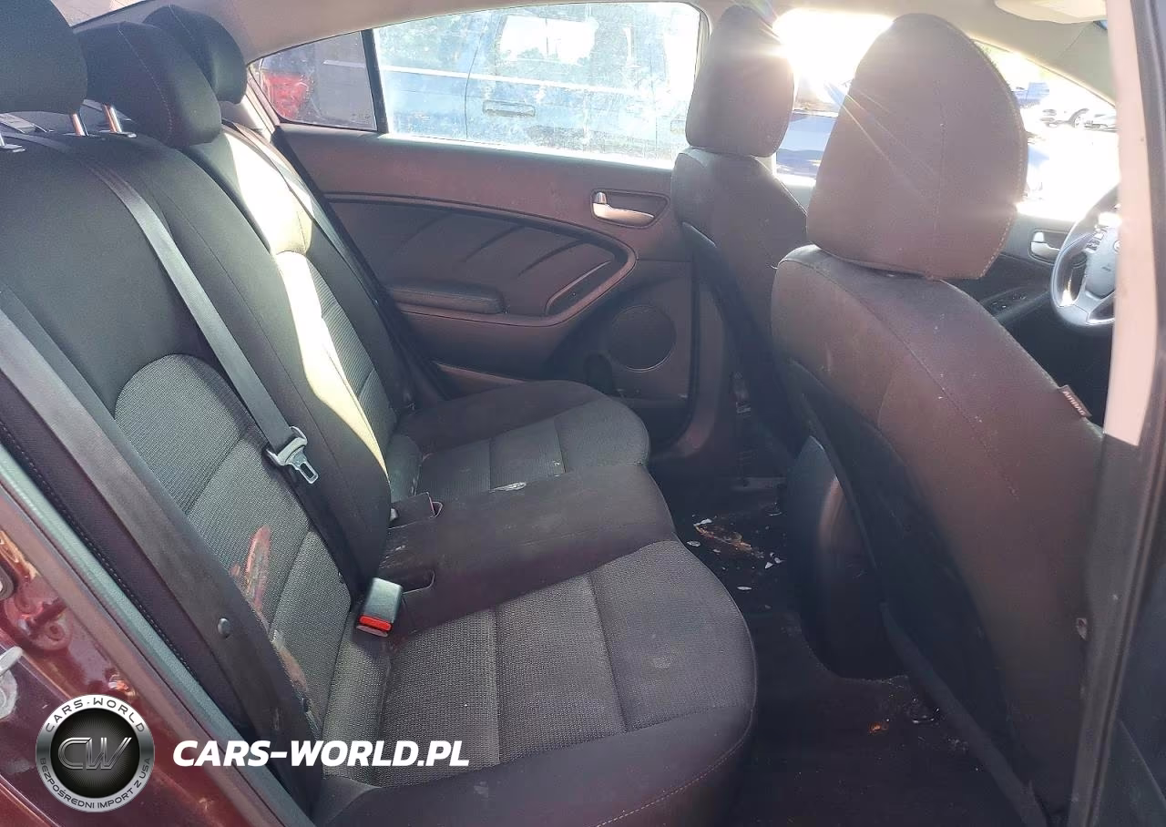 2018 Kia Forte Lx VIN:3KPFK4A77JE264039 - 10