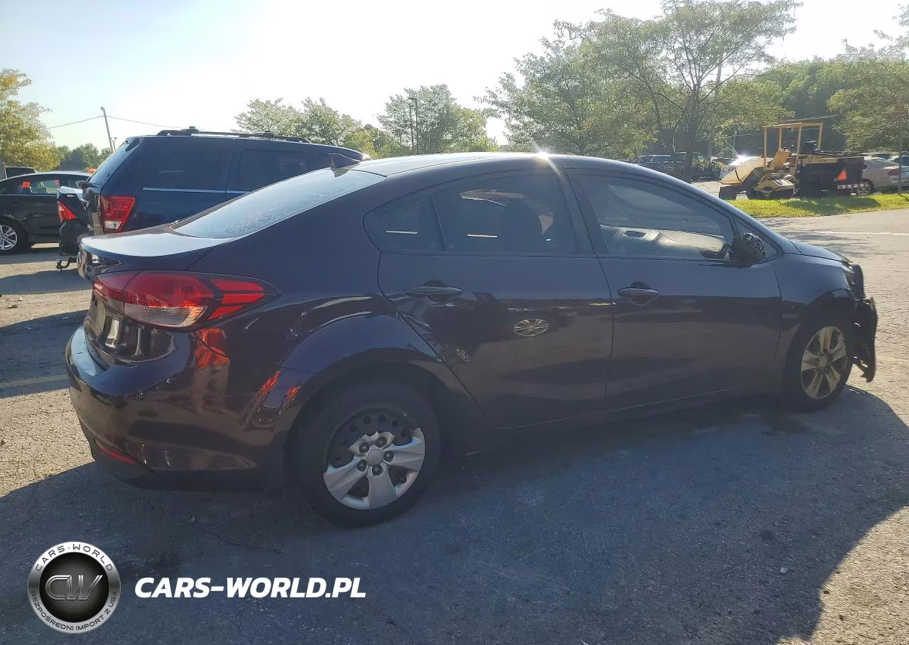 2018 Kia Forte Lx VIN:3KPFK4A77JE264039 - 3