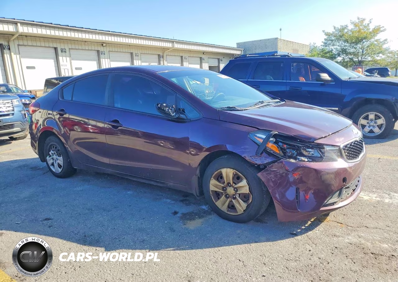 2018 Kia Forte Lx VIN:3KPFK4A77JE264039 - 4