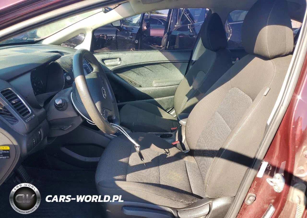 2018 Kia Forte Lx VIN:3KPFK4A77JE264039 - 7