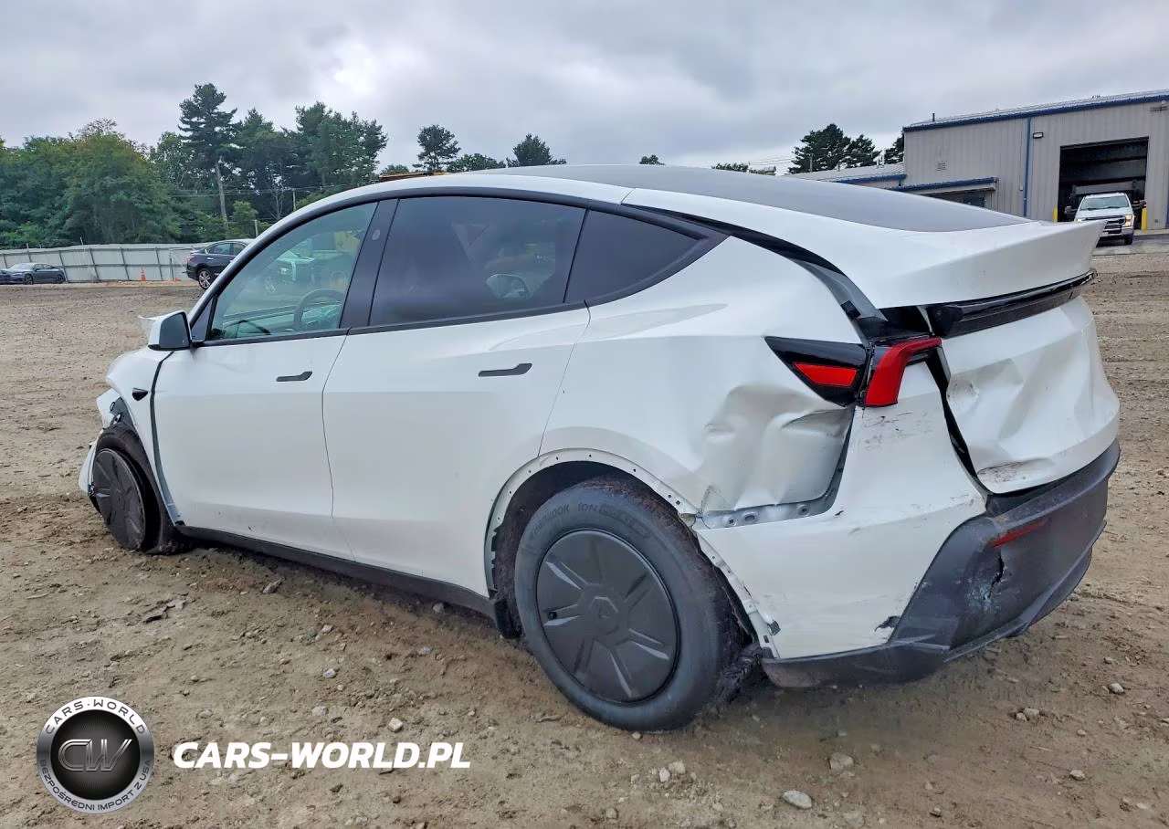 2026 Tesla Model Y VIN:7SAYGDED4TA688785 - 2
