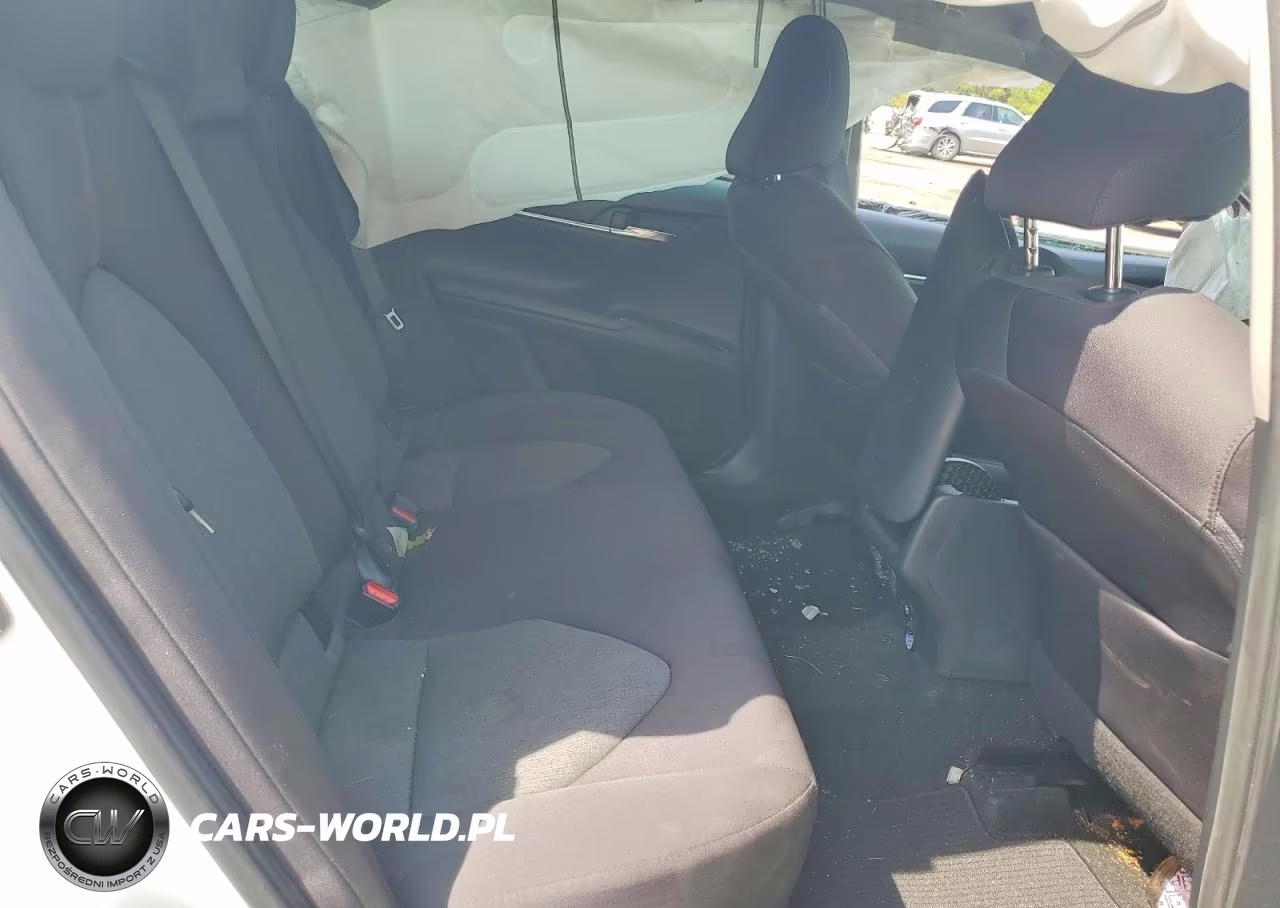 2018 Toyota Camry Le VIN:4T1B11HK9JU522262 - 10