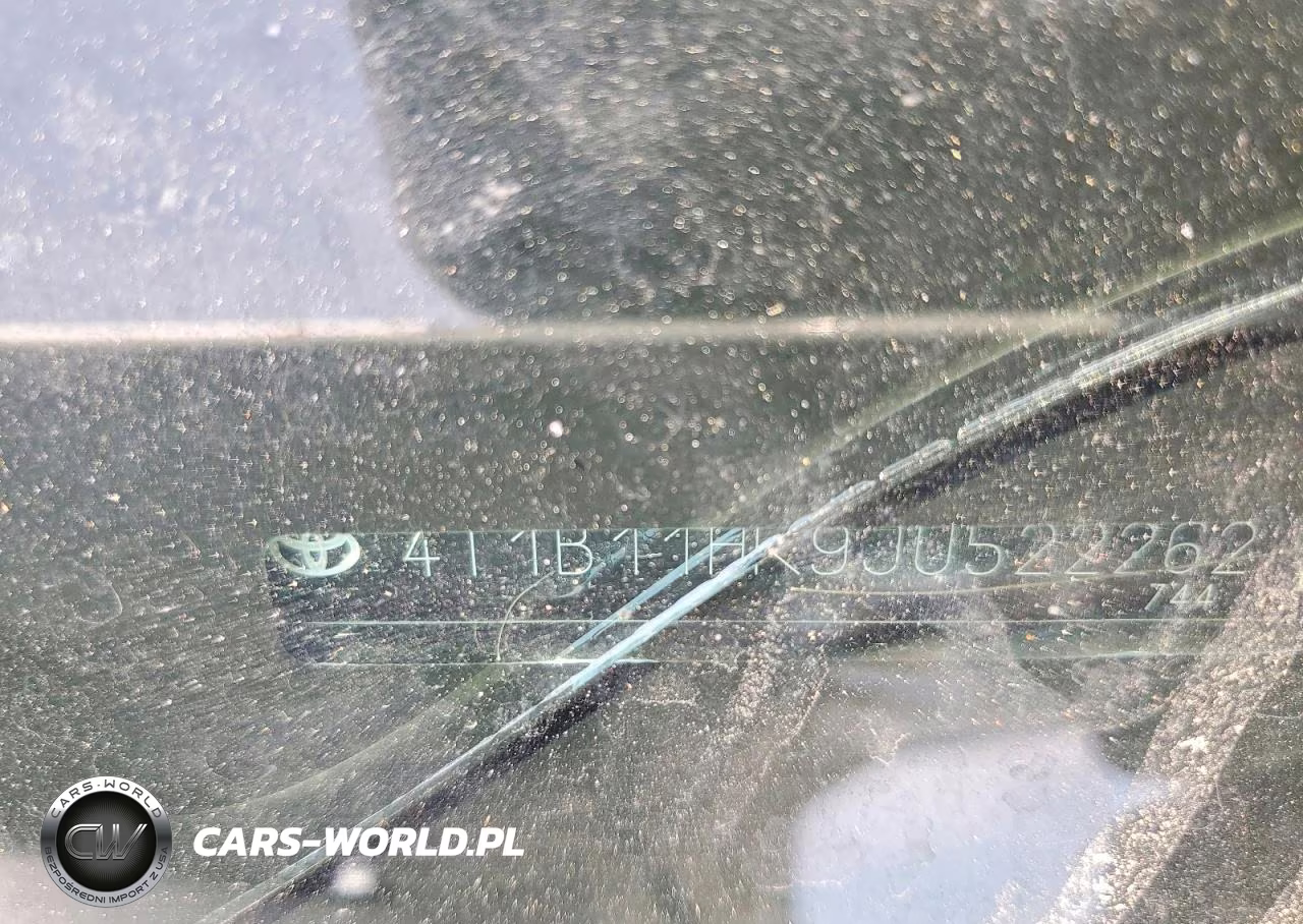 2018 Toyota Camry Le VIN:4T1B11HK9JU522262 - 12
