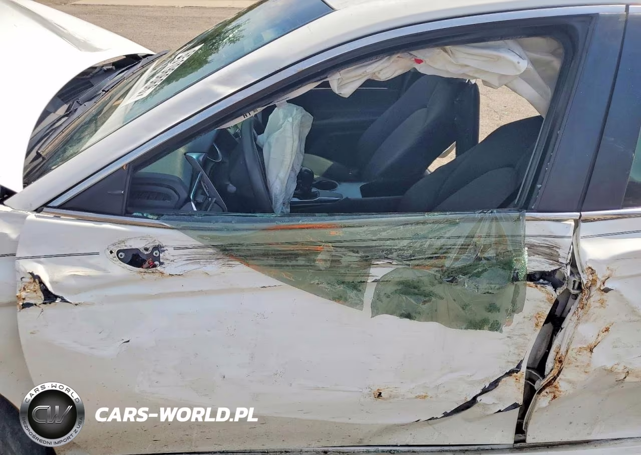 2018 Toyota Camry Le VIN:4T1B11HK9JU522262 - 7
