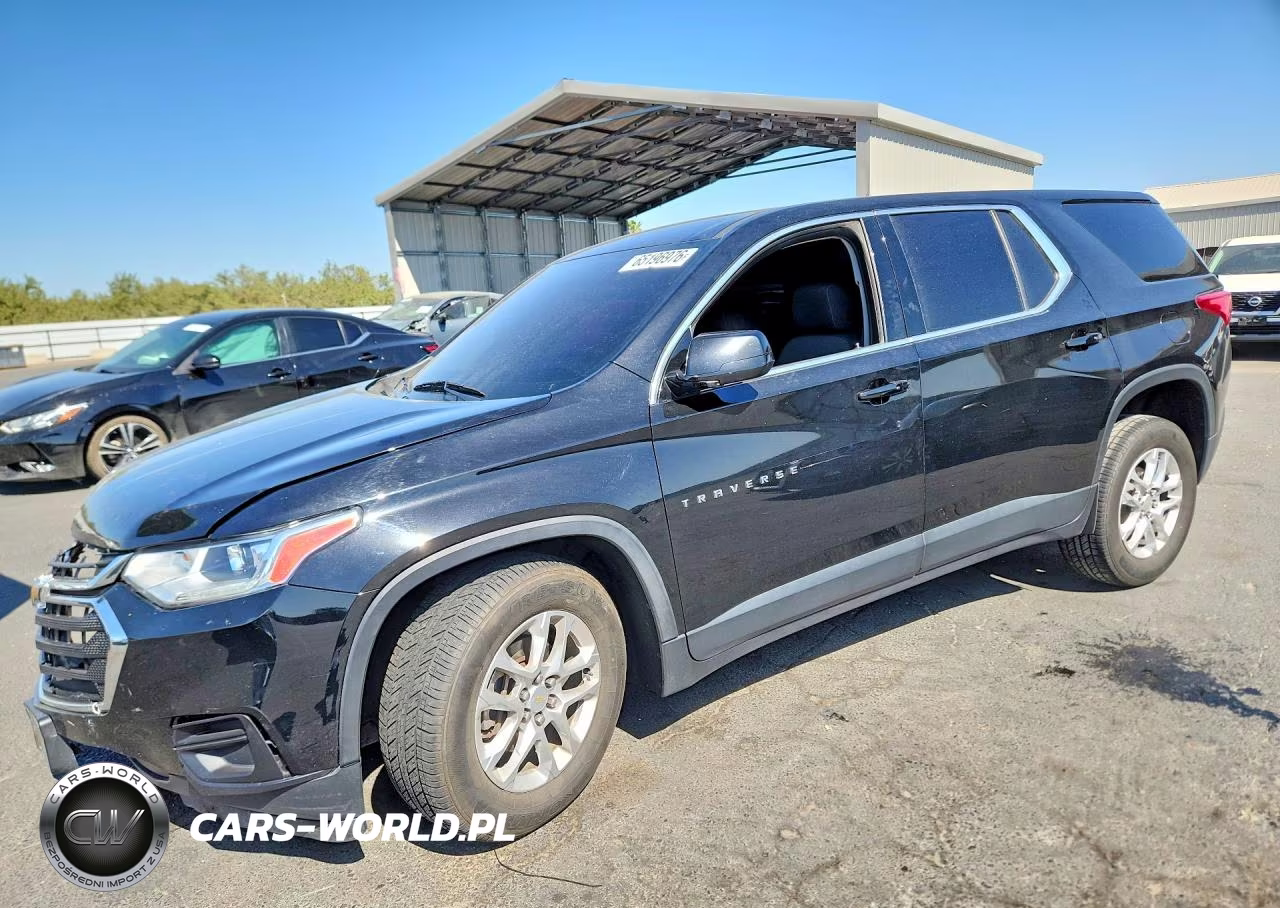 2018 Chevrolet Traverse Ls VIN:1GNERFKW8JJ105596 - 1