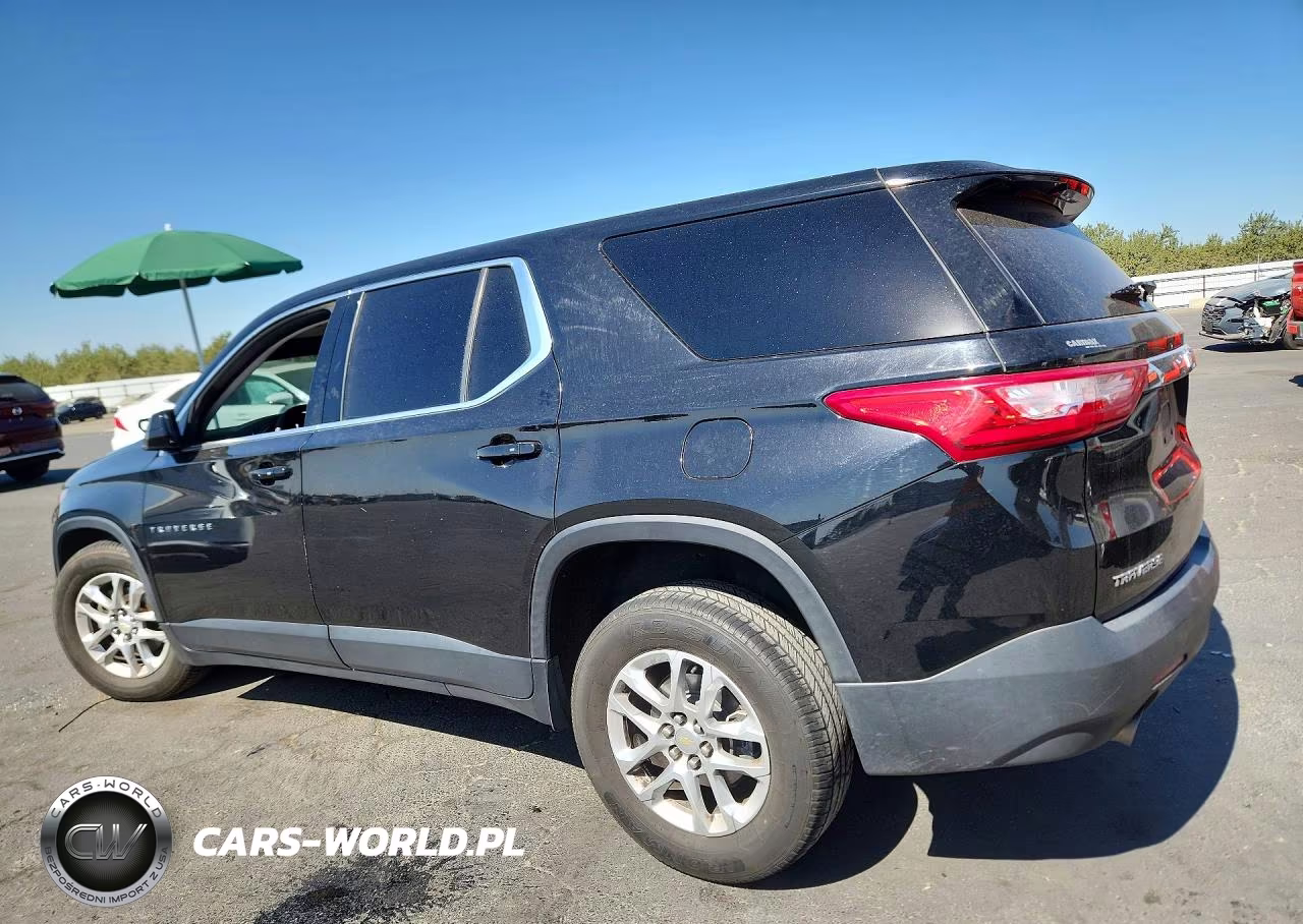 2018 Chevrolet Traverse Ls VIN:1GNERFKW8JJ105596 - 2