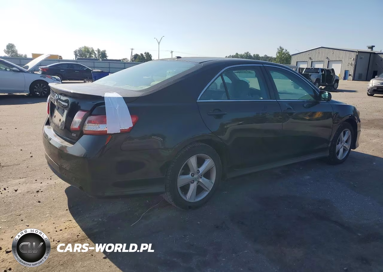 2010 Toyota Camry Se V6 VIN:4T1BK3EKXAU104841 - 3
