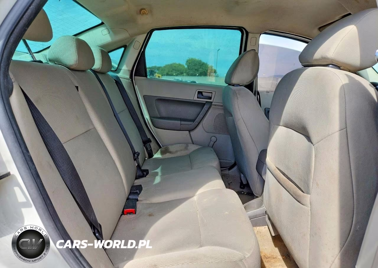 2011 Ford Focus S VIN:1FAHP3EN7BW103765 - 10
