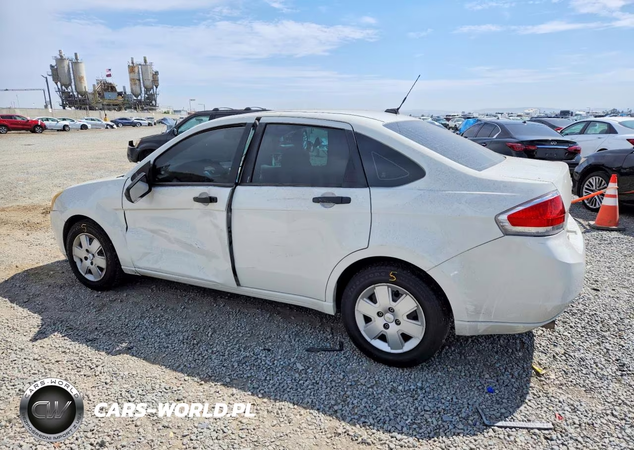2011 Ford Focus S VIN:1FAHP3EN7BW103765 - 2