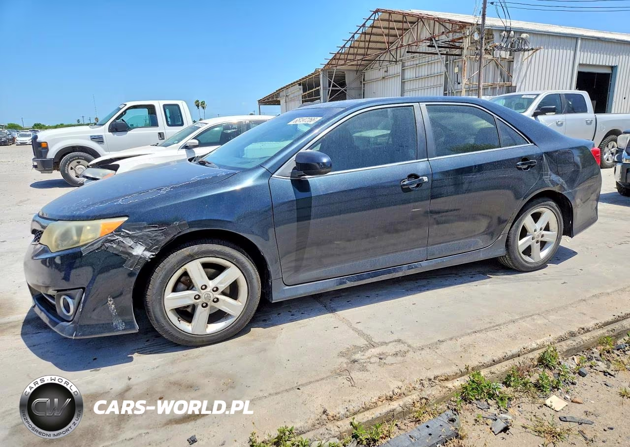 2012 Toyota Camry Se – zdjęcie 1 z 12