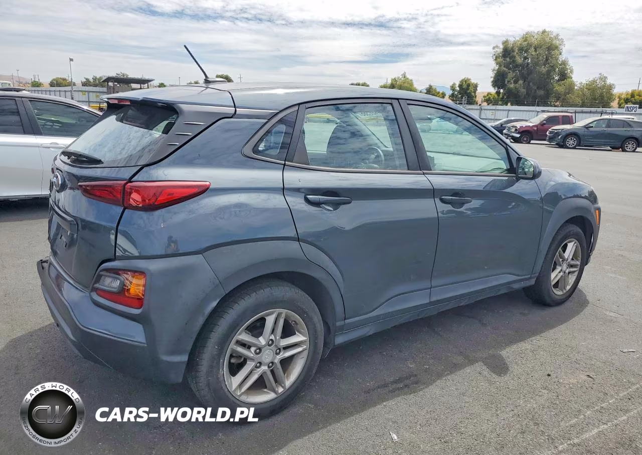 2019 Hyundai Kona Se VIN:KM8K12AA7KU227671 - 3
