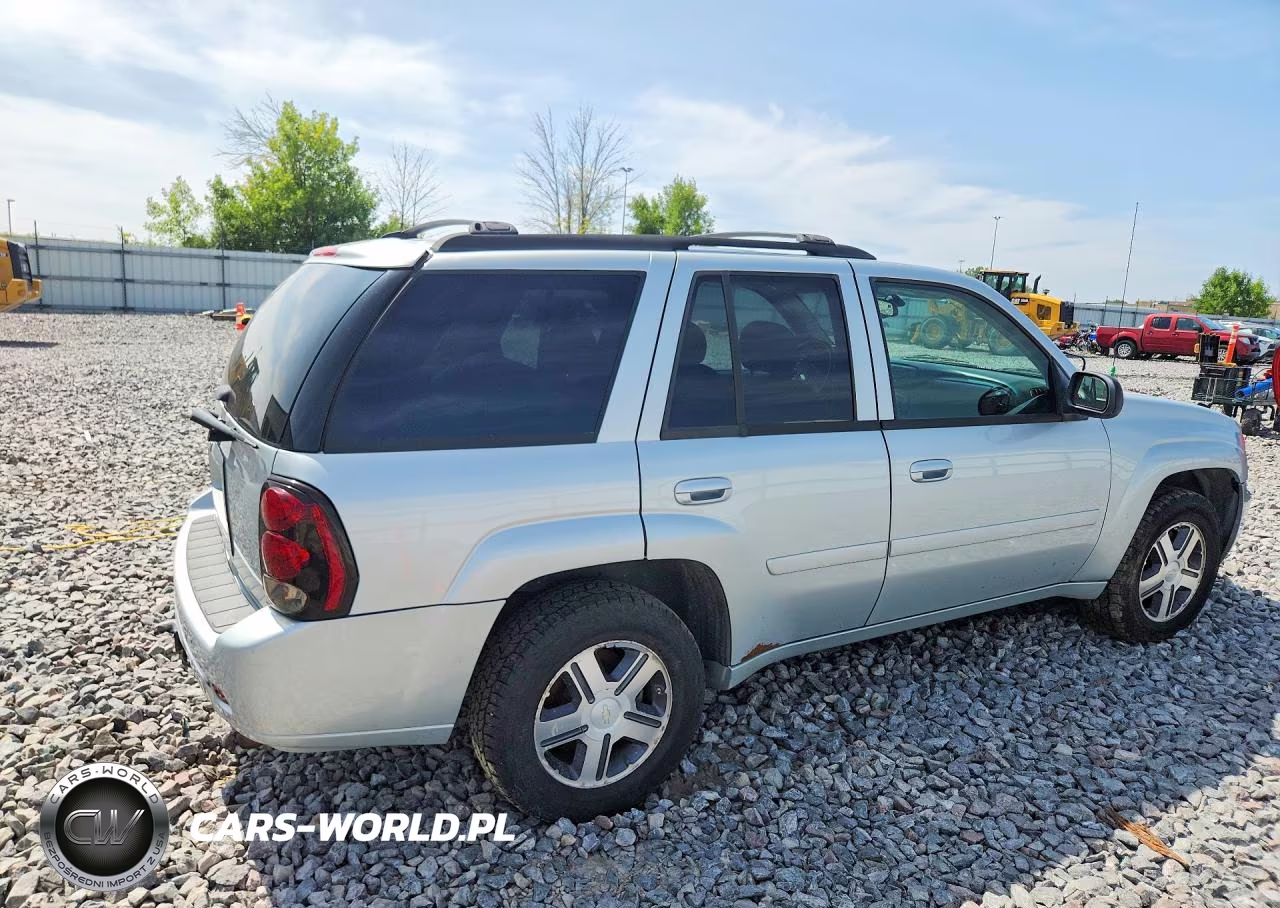 2007 Chevrolet Trailblazer Ls VIN:1GNDT13S072302311 - 3