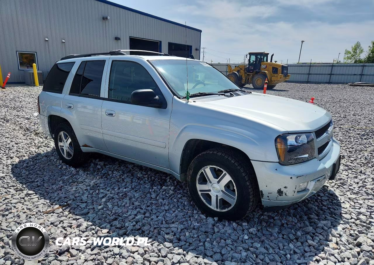 2007 Chevrolet Trailblazer Ls VIN:1GNDT13S072302311 - 4