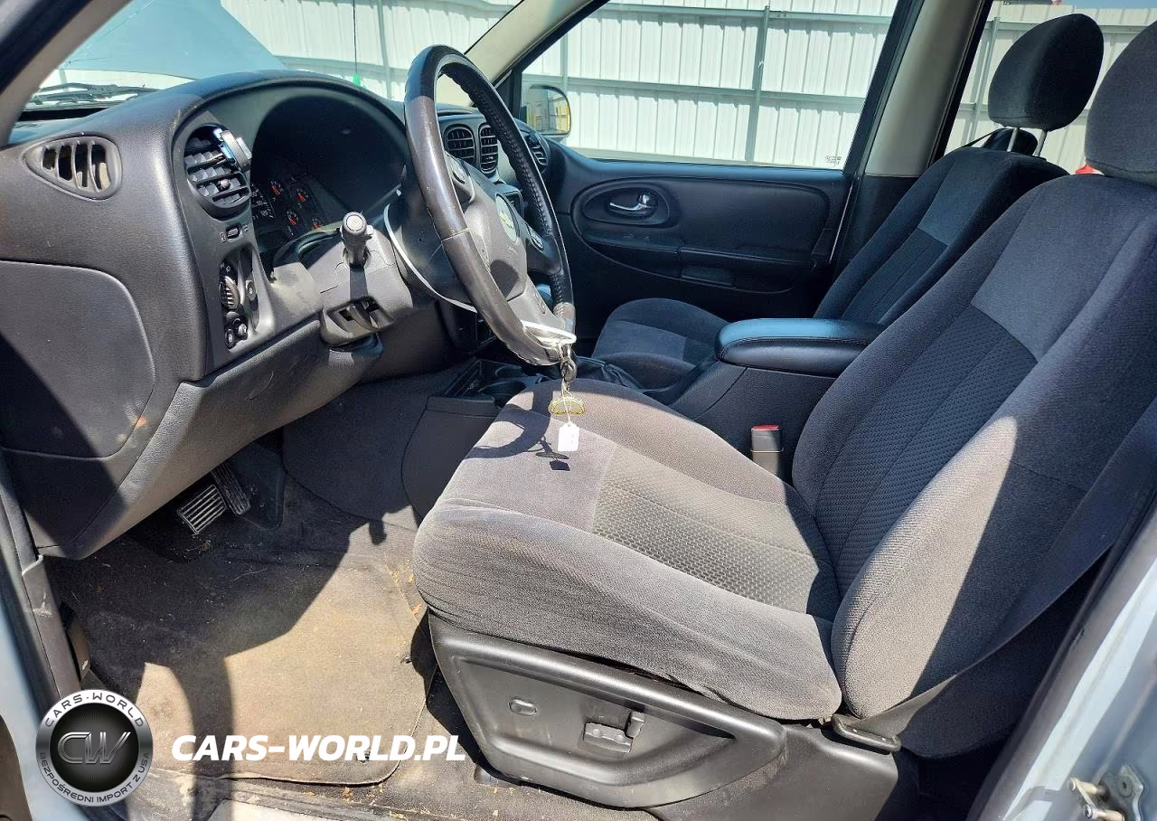 2007 Chevrolet Trailblazer Ls VIN:1GNDT13S072302311 - 7